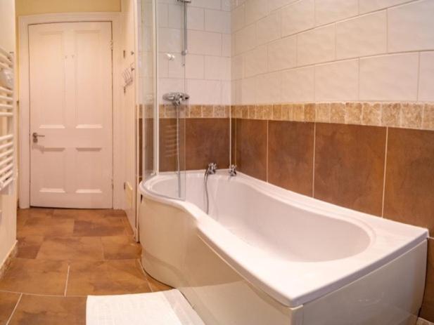 Church Lane Apartments Бостон Экстерьер фото